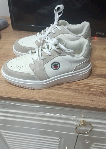 Lumberjack Gri-Beyaz Bağcıklı Stiletto Topuklu Spor Ayakkabı
