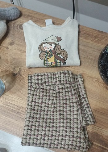 Kız Bebek Kahverengi Baskılı Triko Takım