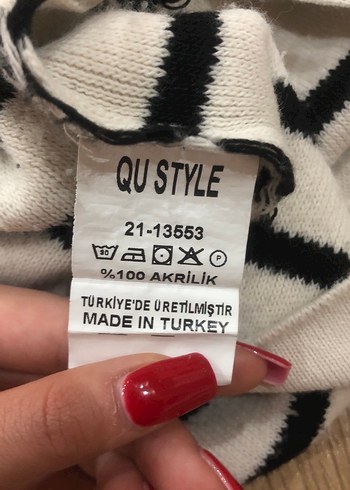 Kadın Beyaz Çizgili Triko Kazak - Görsel 3