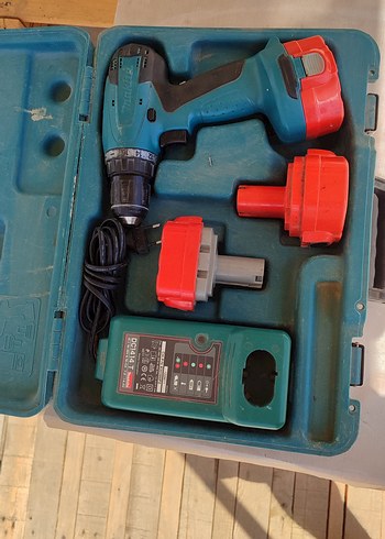 makita 6281D Şarjlı Matkap Seti