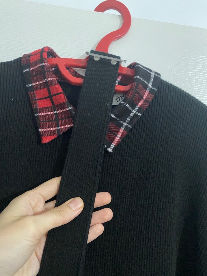 Ekose Detaylı Siyah Uzun Kollu Uzun Elbise - Görsel 3