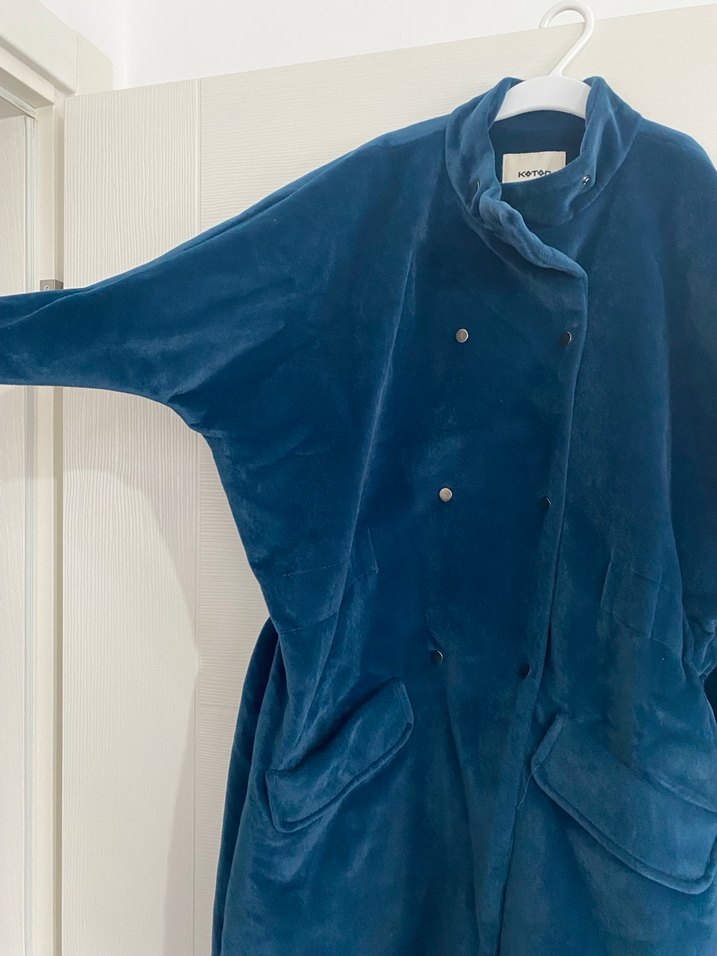 Düğmeli Mavi Süet Midi kadın Kabanı - Görsel 3