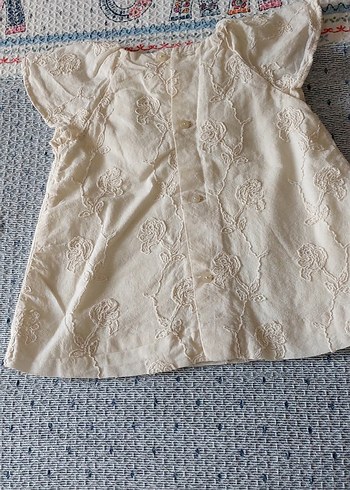 Zara 6-9 ay Nakışlı Dantel Detaylı Kız Bebek Elbise