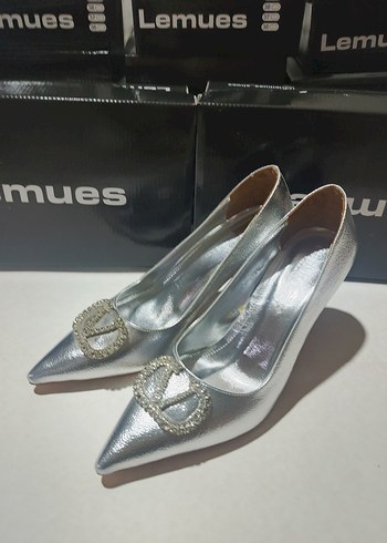 Diğer Diger Gri Parlak Stiletto Topuklu Kadın Ayakkabı