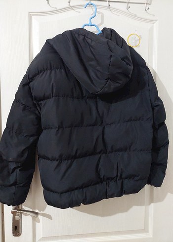 Siyah Kapüşonlu Kadın Kış Montu - Görsel 2