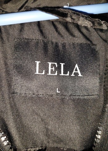 Siyah Kapüşonlu Kadın Kış Montu - Görsel 3