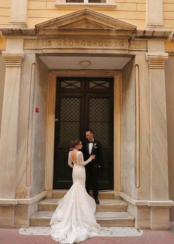 Fransız Dantelli Balık Model Uzun Kollu Sırt Dekolteli Gelinlik - Görsel 8