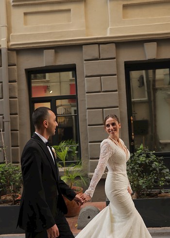 Fransız Dantelli Balık Model Uzun Kollu Sırt Dekolteli Gelinlik - Görsel 9