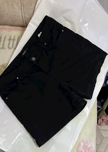 Siyah Düz Kesim Mini şort - Görsel 3