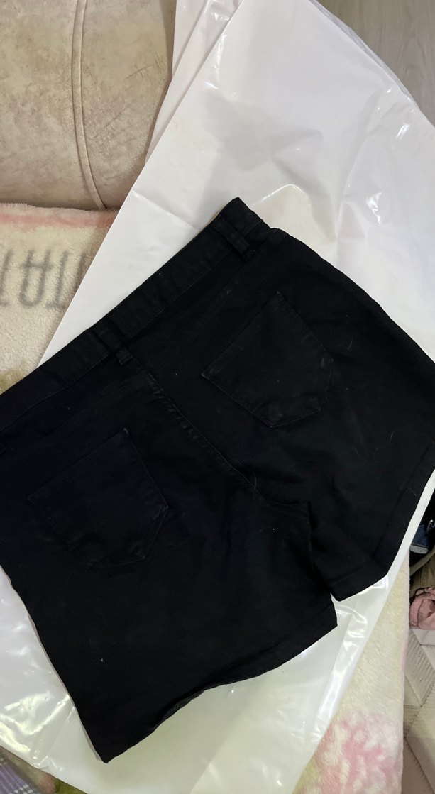 Siyah Düz Kesim Mini şort - Görsel 5