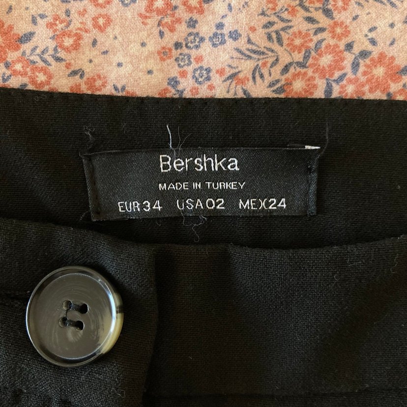 Bershka Siyah Kumaş Pantolon - Görsel 4