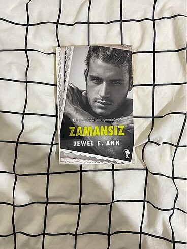 ZAMANSIZ JEWEL E. ANN