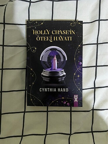 HOLLY CHASE?İN ÖTEKİ HAYATI