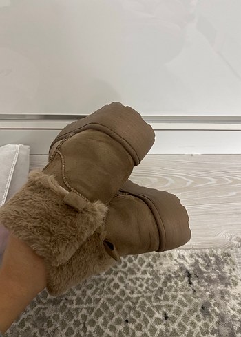 Kürklü Kahverengi Süet Kadın Dolgu Topuk Bot - Görsel 6