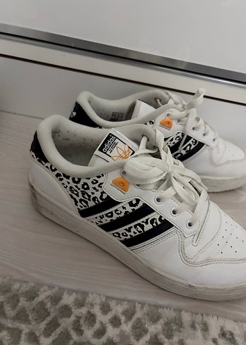 Kadın Beyaz Bağcıklı Blok Topuklu Spor Ayakkabı - Görsel 6