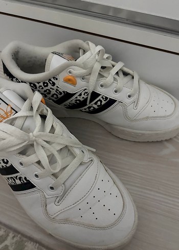 Kadın Beyaz Bağcıklı Blok Topuklu Spor Ayakkabı - Görsel 5