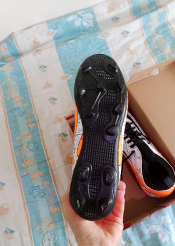 Renkli Erkek Futbol Ayakkabısı Velcro Detaylı - Görsel 7