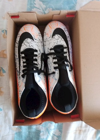 Renkli Erkek Futbol Ayakkabısı Velcro Detaylı - Görsel 3