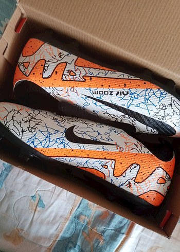 Renkli Erkek Futbol Ayakkabısı Velcro Detaylı - Görsel 6