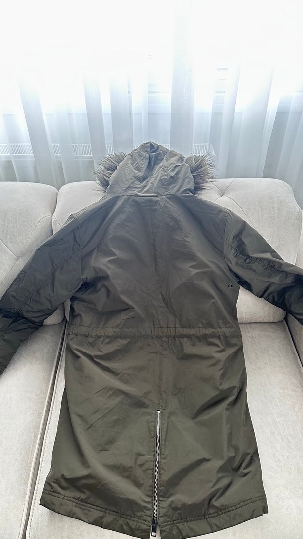 Yeşil Midi Boy Kürklü Sokak Stili Mont - Görsel 4