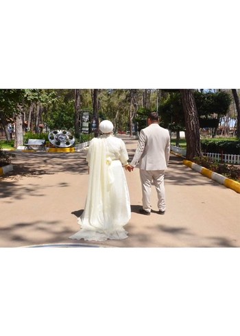 Tesettür Beyaz elbise - Görsel 2