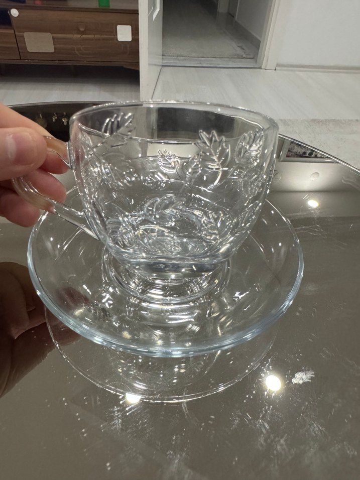 Çiçek Desenli Cam Fincan ve Tabak - Görsel 2