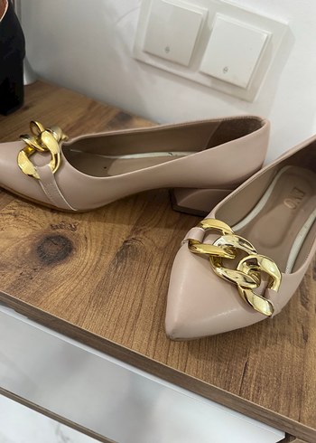 Bej Zincir Detaylı Kadın Topuklu Babet - Görsel 3