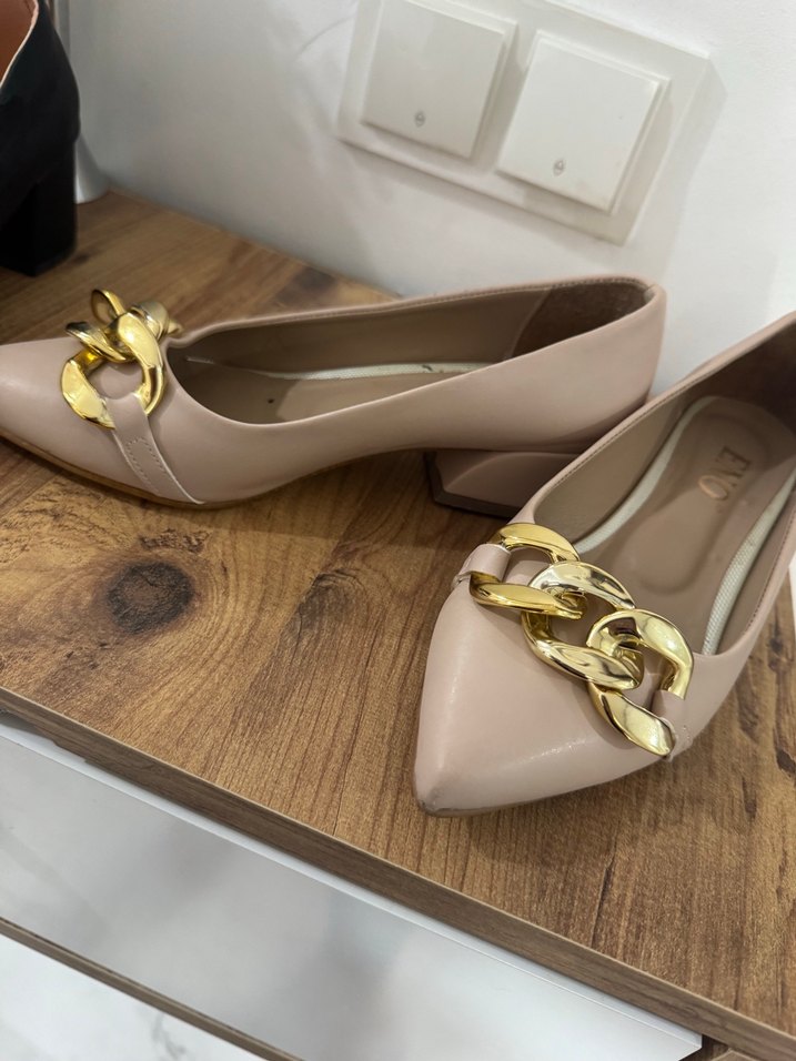 Bej Zincir Detaylı Kadın Topuklu Babet - Görsel 3