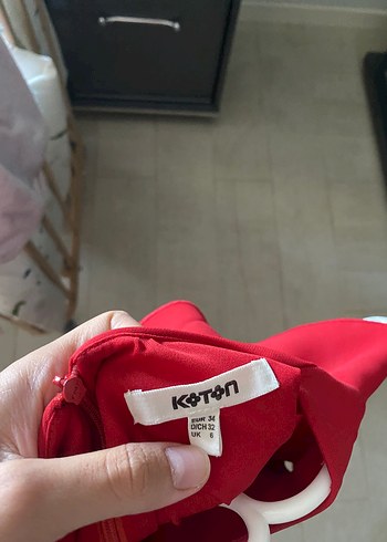 Koton Kırmızı Volanlı Elbise