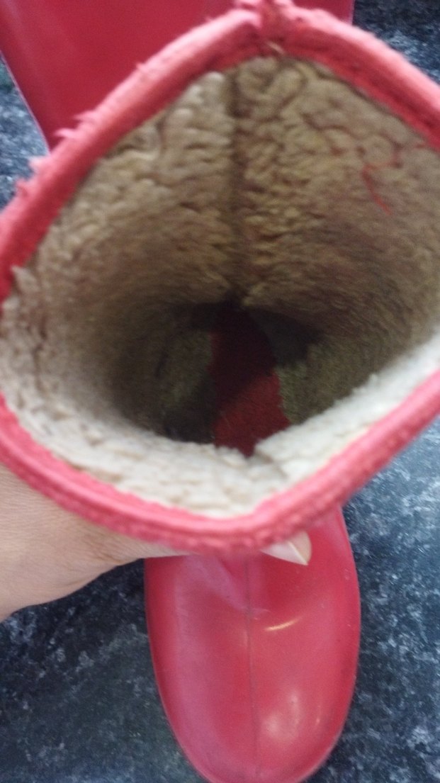 Kızlar için kırmızı kauçuk botlar markasını bilmiyorum saglamdir - Görsel 4