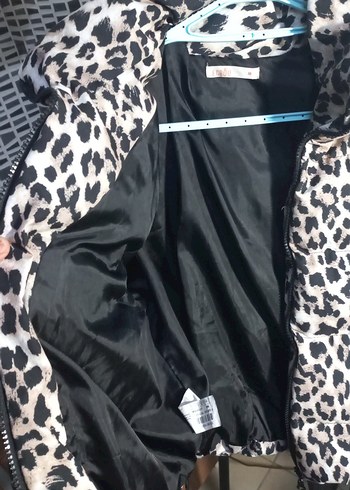 Leopar Desenli Kısa Kadın Mont - Görsel 2