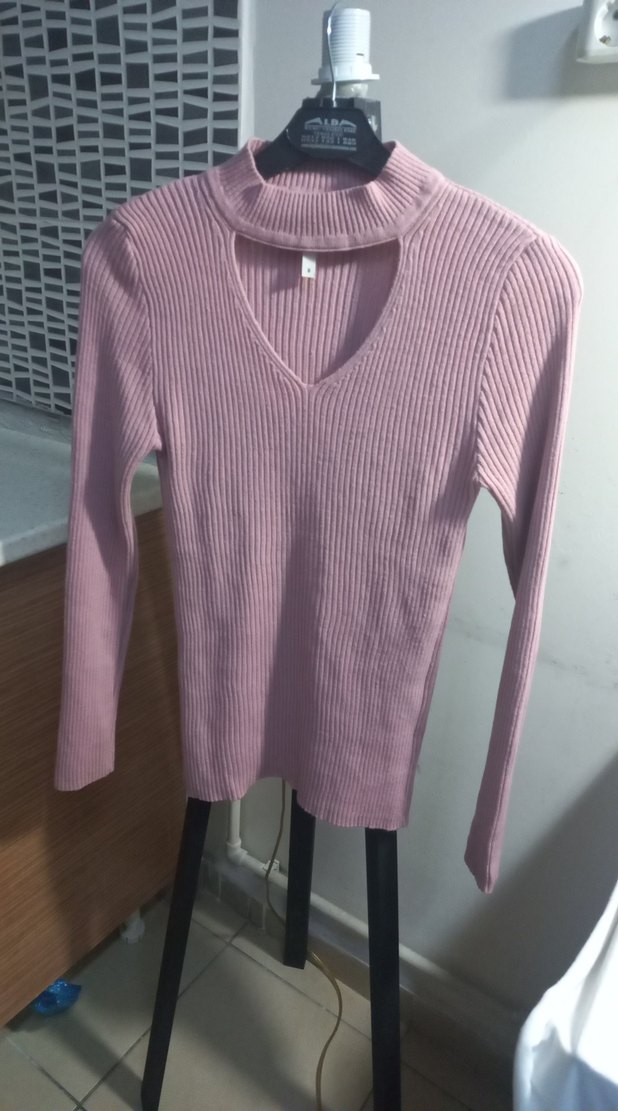 Pembe V Yaka Triko Kadın Kazak - Görsel 2