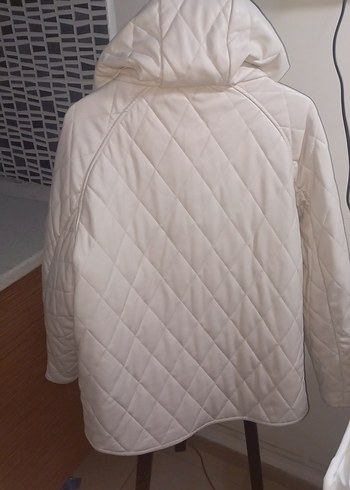 Düğmeli Krem Kapüşonlu Kadın Ceket - Görsel 3