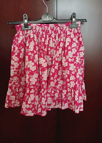 Pembe Çiçek Desenli Volanlı Mini Etek