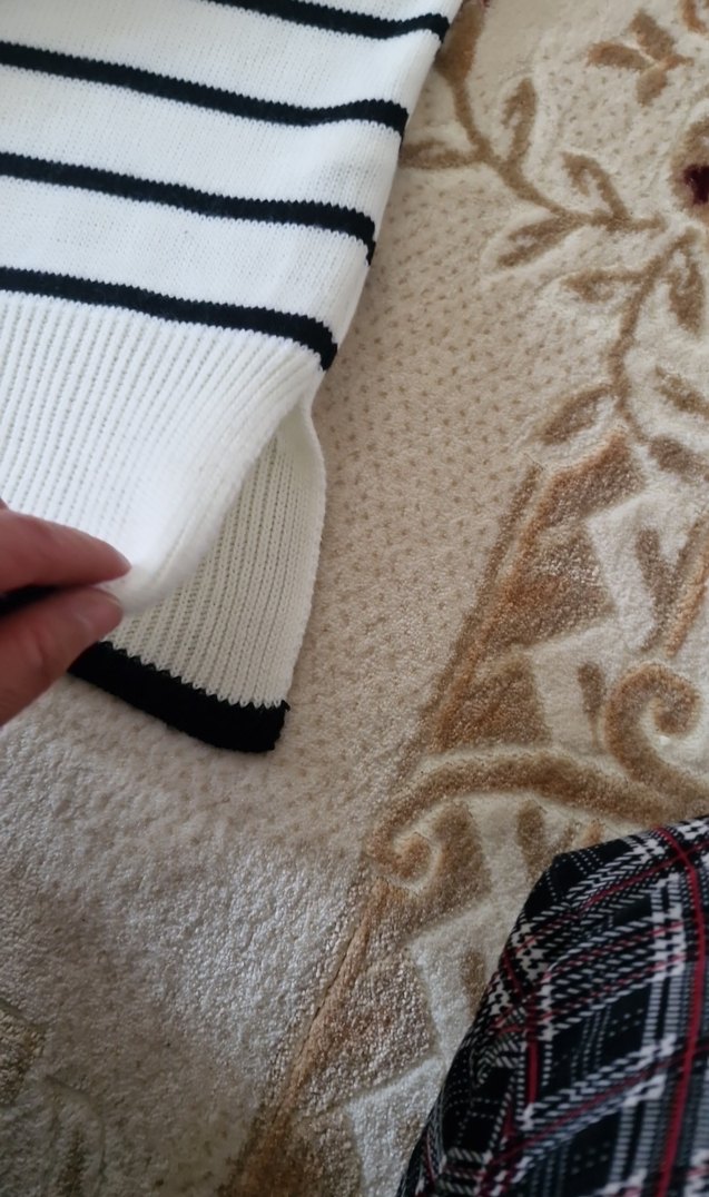 Zebra Desenli Beyaz Örgü Kadın Kazak - Görsel 3