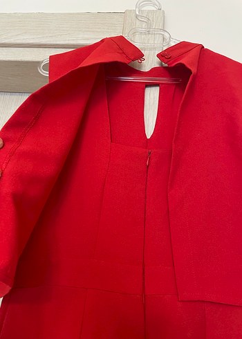 Uzun Kollu Kırmızı Kadın Tulum - Görsel 3