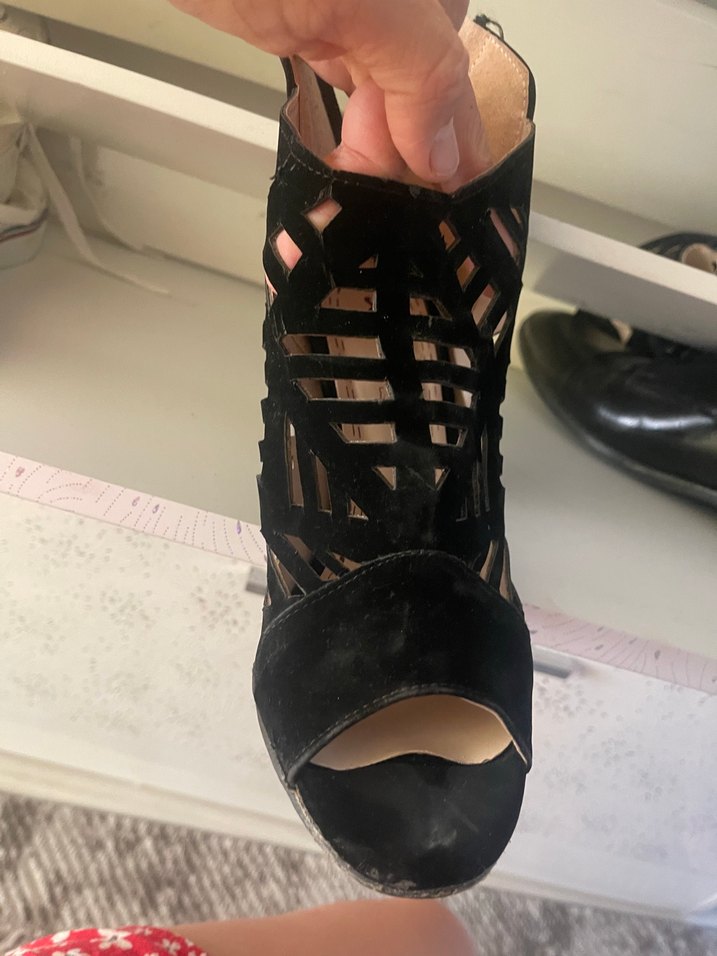 Tokalı Siyah Desenli Blok Topuklu Kadın Ayakkabı - Görsel 3