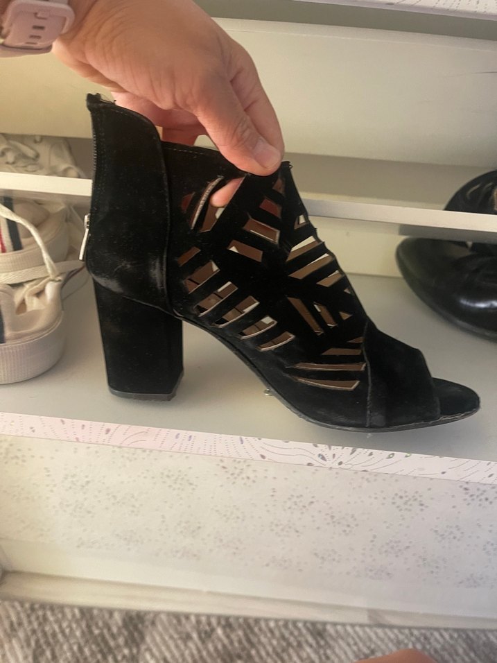 Tokalı Siyah Desenli Blok Topuklu Kadın Ayakkabı - Görsel 2