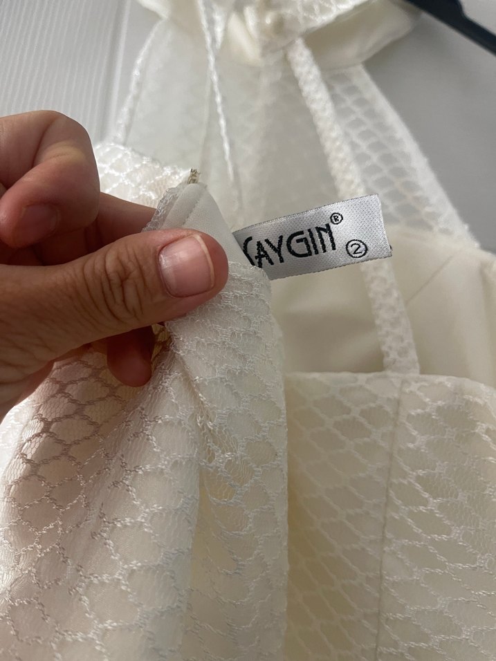 Modern Klasik Beyaz Mini arkası kuyruklu abiye - Görsel 3