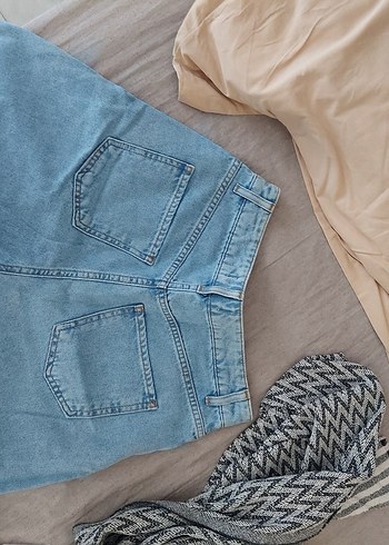 Kadın Mavi Loose Fit Mini Denim Şort - Görsel 2