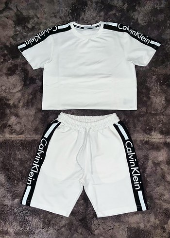 Calvin Klein Beyaz Pamuklu Şortlu Takım