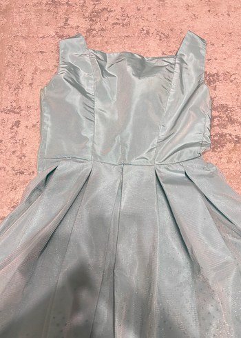 V yaka, pileli midi elbise - Görsel 2