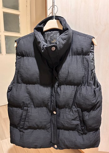 Kadın Siyah Kemerli Kolsuz Şişme Yelek - Görsel 2