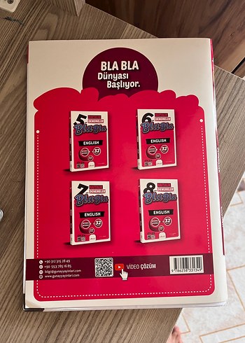 8. Sınıf İngilizce Haftalık Denemeler Kitabı