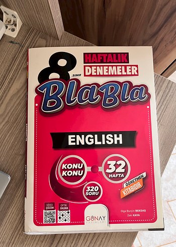 8. Sınıf İngilizce Haftalık Denemeler Kitabı