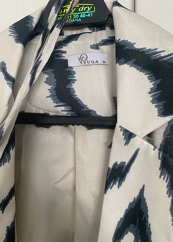 Zebra Desenli Bej Kadın Blazer - Görsel 4