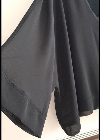 ZARA. Yepyeni. Pamuk astarlı. M, L ve XL bedene de uygun.