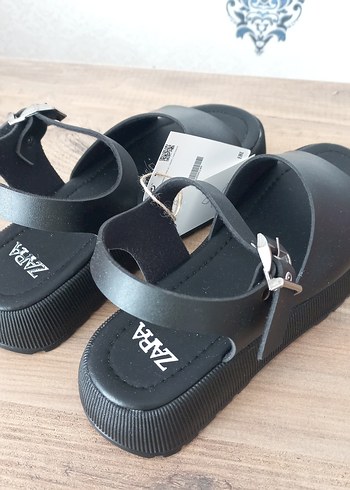 36 Beden Tokalı Siyah Platform Kadın Sandalet