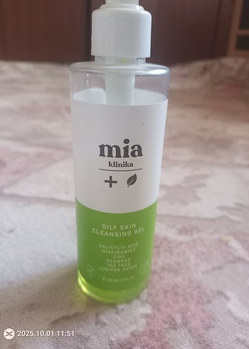 Nivea Mia klinika Yağlı Cilt Temizleme Jeli nivea yüz köpüğü