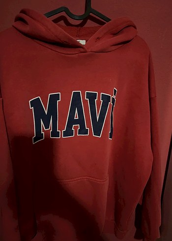 Mavi Baskılı Kırmızı Kapüşonlu Sweatshirt
